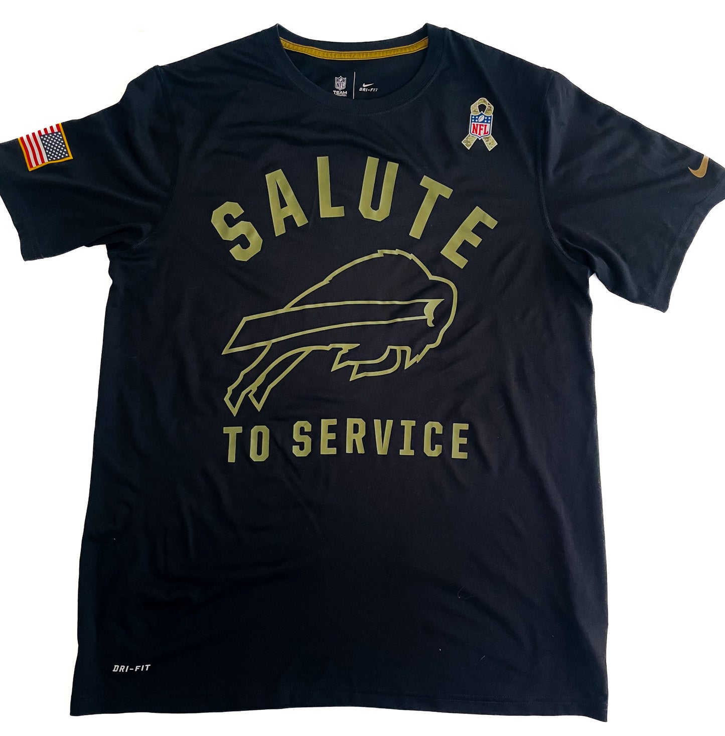 Nike NFL Salute to Service Buffalo Bills Dri-FIT T-Shirt – Men’s Large